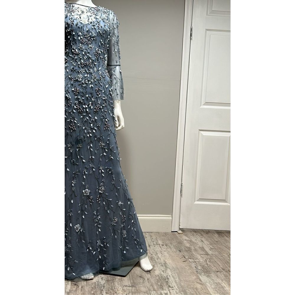 Theia Flounce Sleeve 3-D Embroidered and Beaded  Dusty Blue Gown Size 2 - Picture 9 of 14
